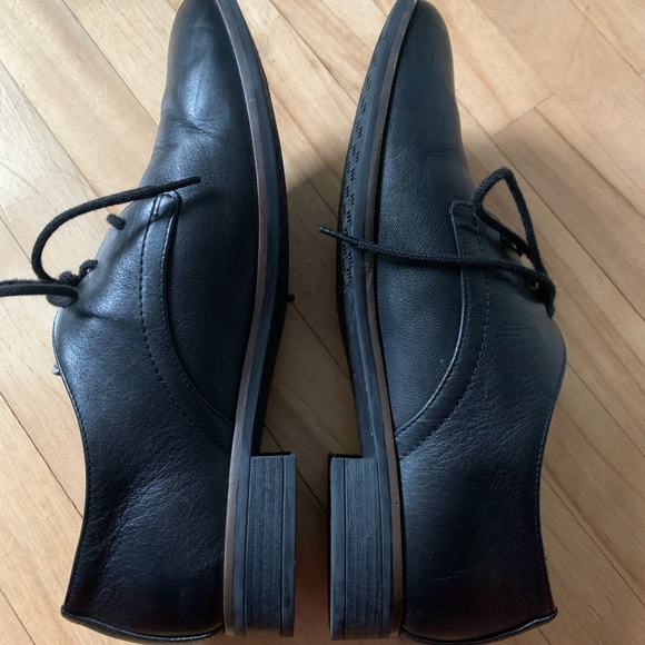 Clarks Fancy Shoes - Picture 4 of 4